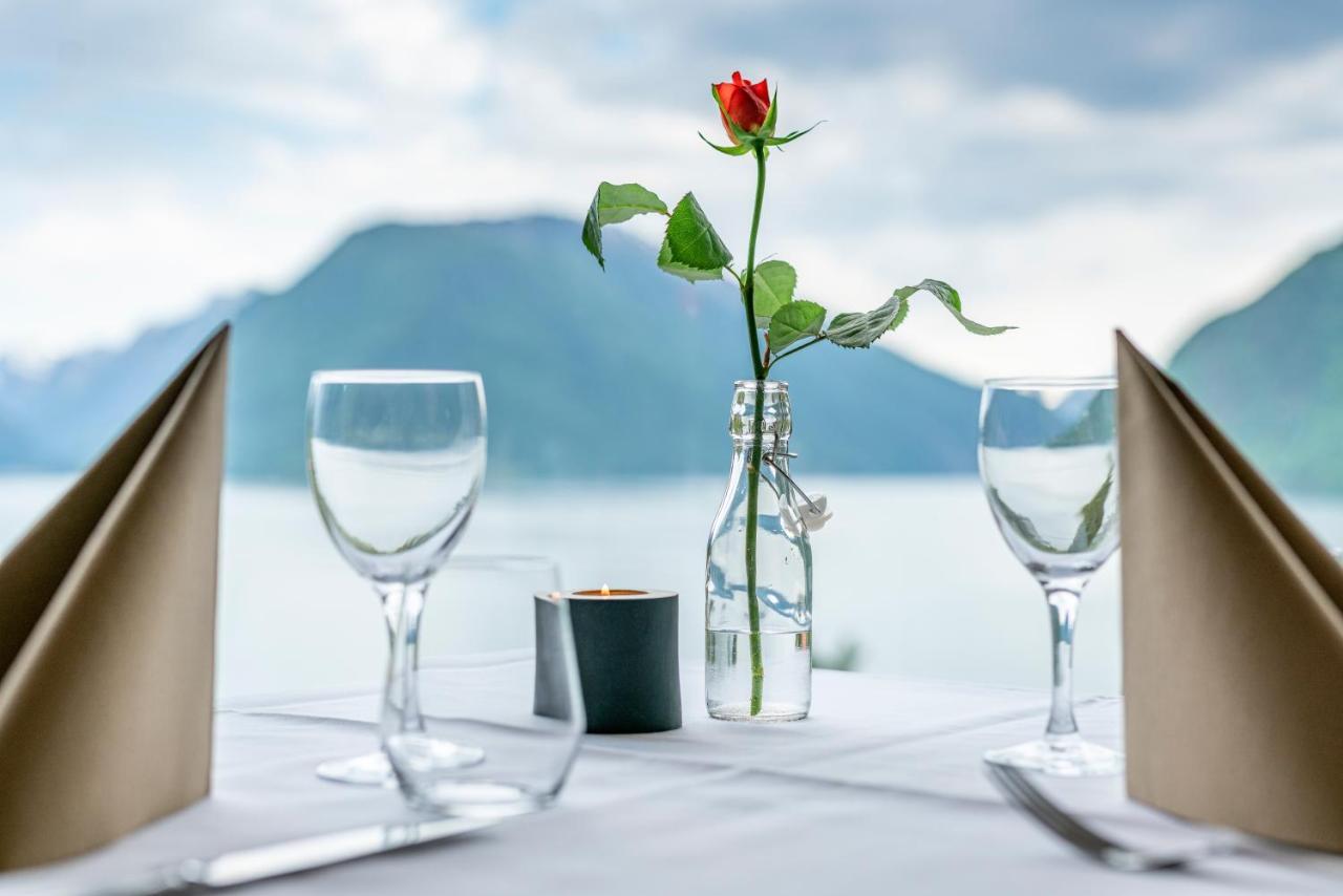 Dragsvik Fjordhotel (Adults Only) Balestrand Εξωτερικό φωτογραφία